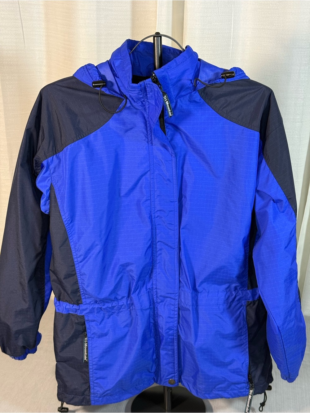 Women's Blue Hooded Ski Jacket — Weather-Resistant Snow Coat